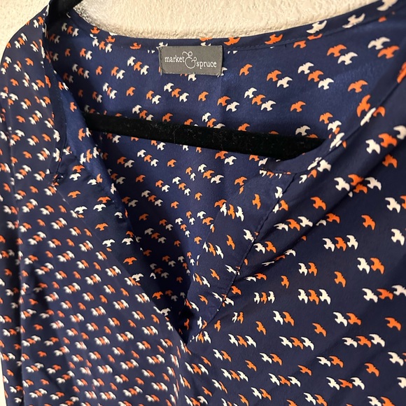 Market and spruce women’s blouse. Size Medium. - Picture 3 of 12